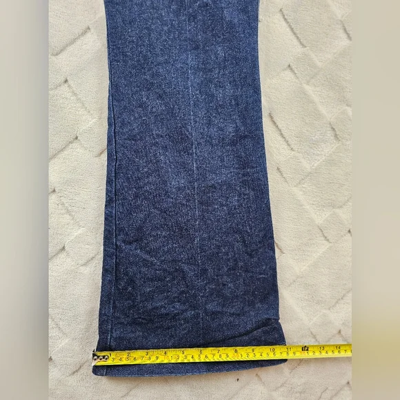 Spanx Shape EveryWear FLARE Raw Indigo Jeans Womens 1X Pull On Stretch - Picture 9 of 11